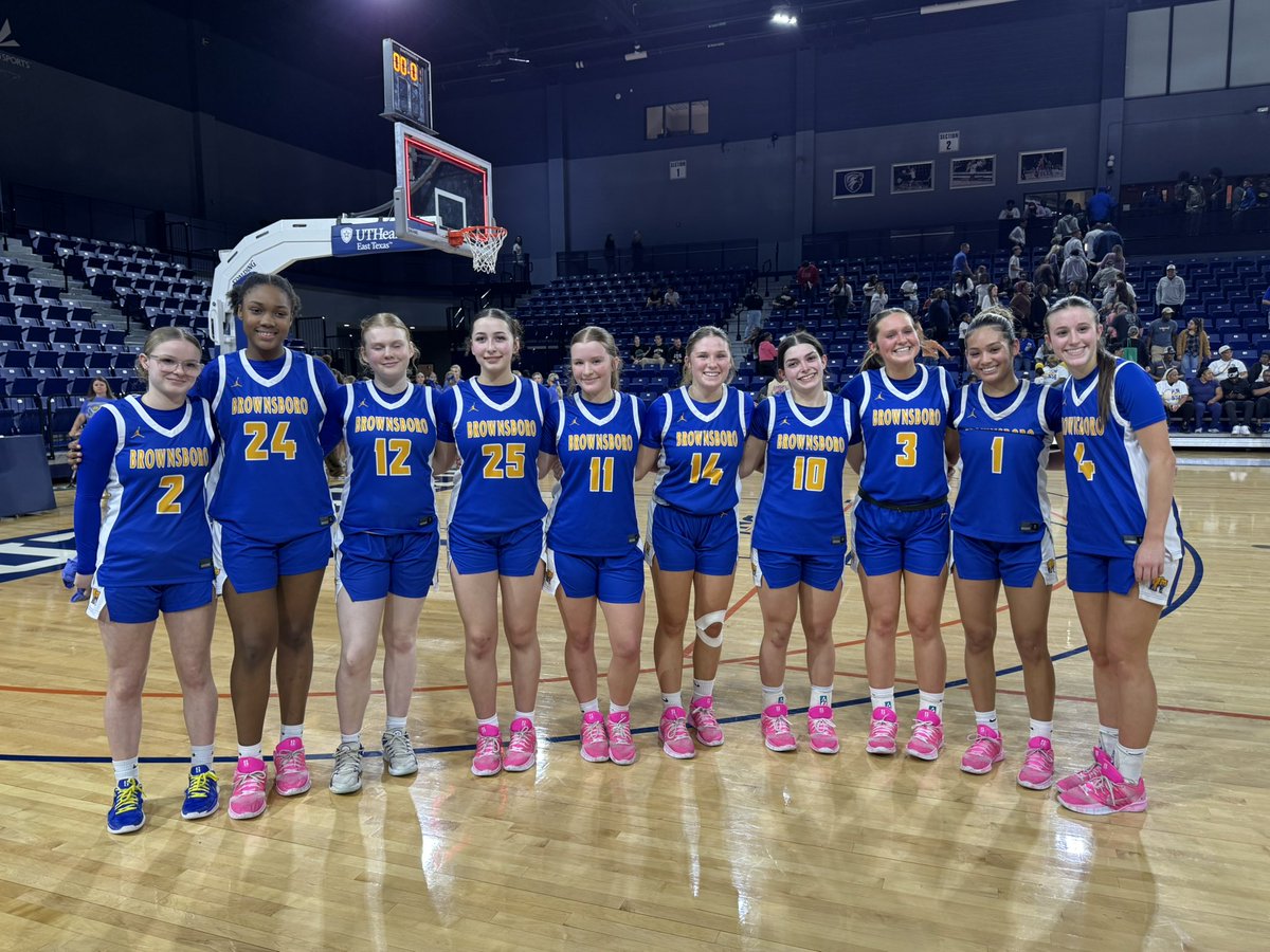 ParmerFitz0217's tweet photo. Bi-District Champs! 
#Playoffs #basketball #brownsboro https://t.co/bKJsJBI9C0