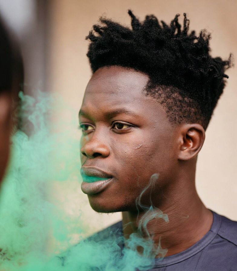 WHY MOUTH STILL SMELLS AFTER BRUSHING

You brush your teeth, rinse well, and still notice a bad smell from your mouth. 

This can be frustrating, but brushing alone does not remove all the causes of mouth odor.

Learn why this happens, and what to do in my comment below 👇🏾