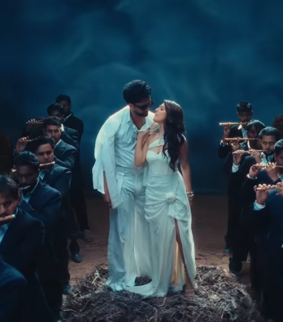 shiviinlove's tweet image. My #Elvisha heart is happy 🤍🥹🫰

#ElvishYadav #IshaMalviya