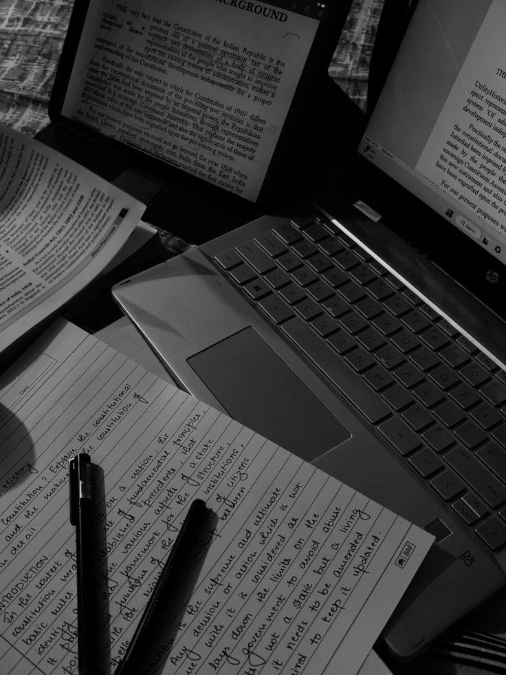 Jaggerstudy's tweet image. Pessoal, eu quero seguir de volta todas as pessoas do #Studytwt e do #Booktwt que me seguem. Se você é dessas comunidades e eu não te sigo de volta, por favor, comente aqui.