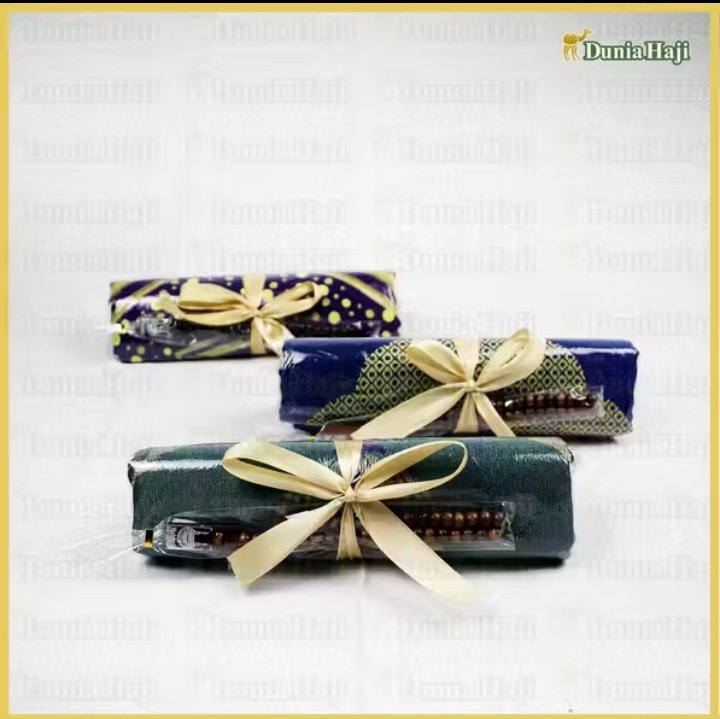 elianafarida's tweet image. Bismillah
Rekomendasi Souvenir Sajadah Travel bisa juga buat Hampers Lebaran #sajadah #souvenir #hampers #shopeeaffiliate #racunshopee #shopeeID 

- a thread