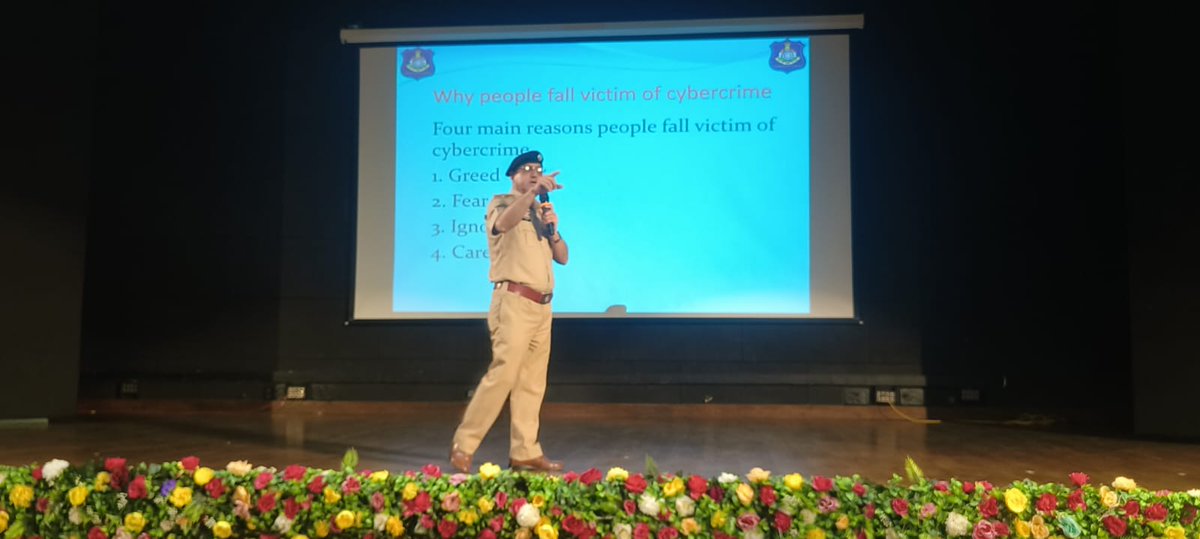 Cyber Crime Police Station-Vadodara Range tweet media