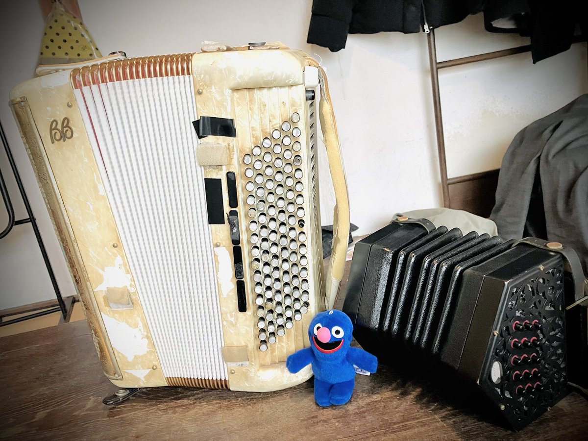 2月15日（日）原田しろあと館でのコンサート、ありがとうございました🙌🏻定員を越えるたくさんの方にお越しいただきました！この日は会場の雰囲気に合わせ、461モンブラン2人とも着物で演奏いたしました。また次回も是非、この素敵な空間でのアコーディオンの音色を楽しんでいただきたいなと思います✨