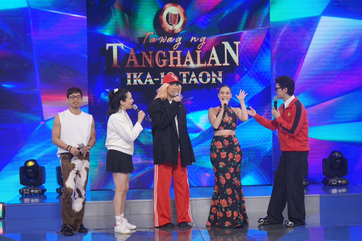 FAB 5 is complete ♥️

#ShowtimeHappyCNY 
WATCH #ItsShowtime LIVE:
linktr.ee/itsshowtimena