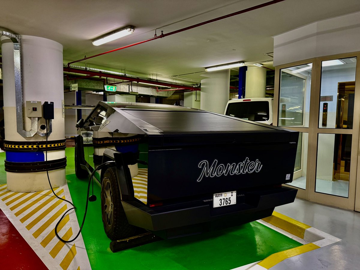 RoyalRoseHotel's tweet photo. EV Charging facilities to support sustainable mobility and enhance our guest experience.

Check in.
Plug in.
Power up. ⚡

EV charging available.
#greener #hotels #tesla https://t.co/G9gr0J2m6E