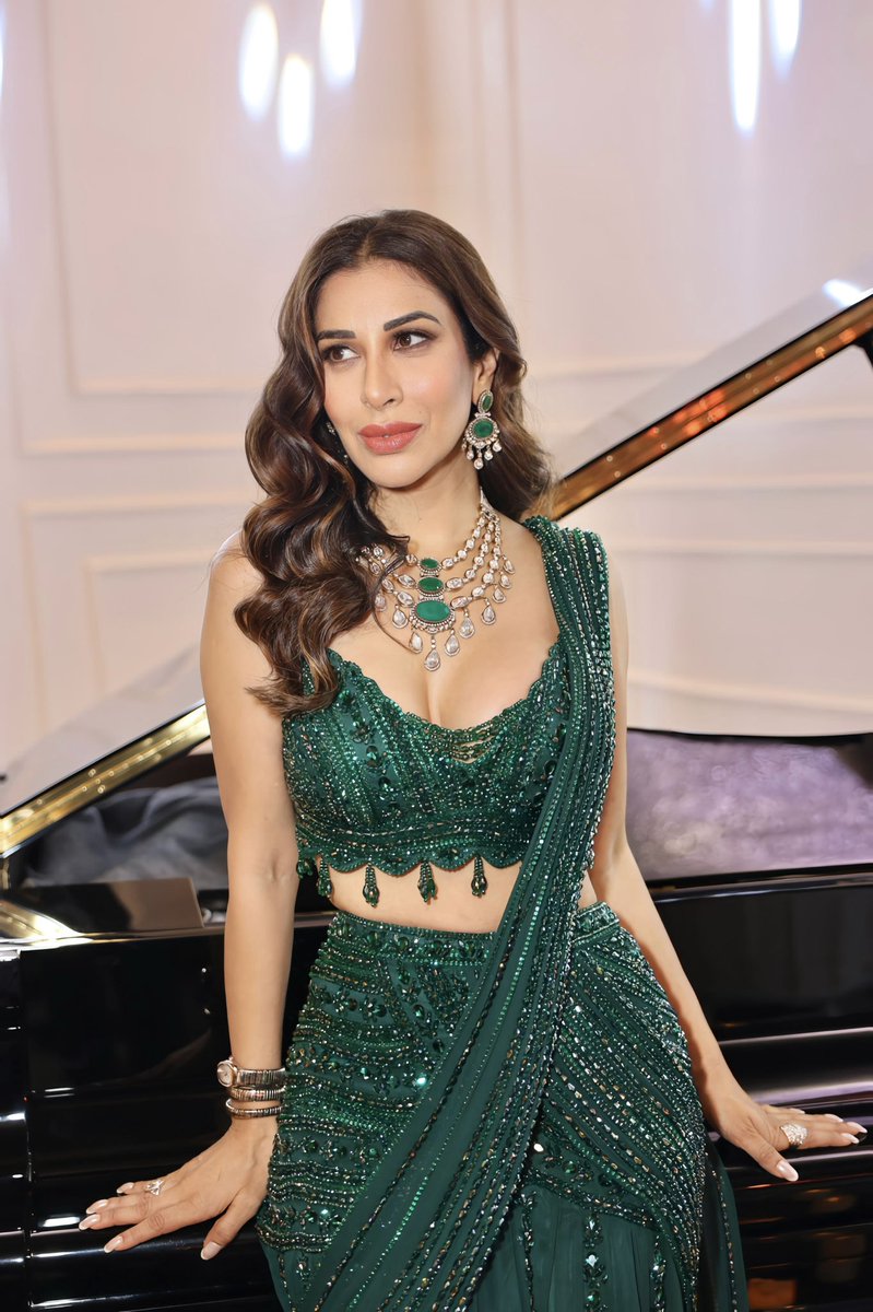 Sophie C tweet media