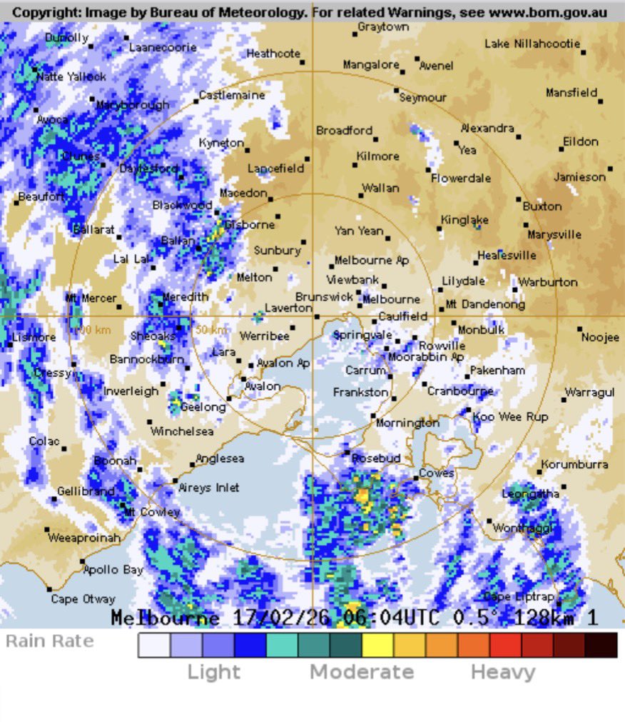 IncrediblyBozza's tweet image. Rain with a chance of a thunderstorm is coming with a cool change and temperatures are going to plummet. #melbweather #melbourneweather