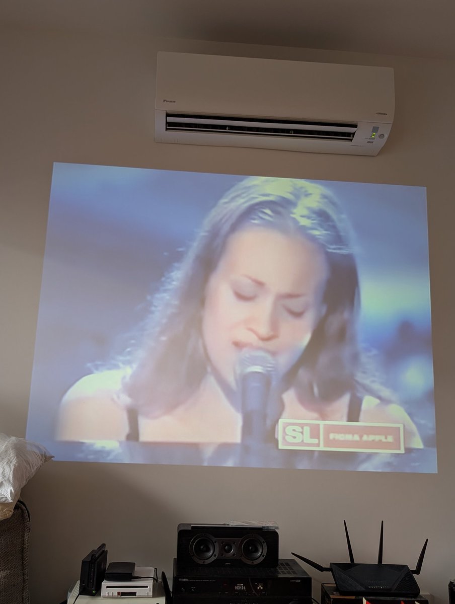 katie dey tweet media