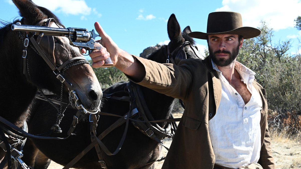 JeriJacquin's tweet image. Coming to 4K Ultra HD, Bluray, DVD and Digital from director Travis Mills and @wellgousa is the ultimate western when up against the FRONTIER CRUCIBLE. Review is up at moviemaven.homestead.com #FrontierCrucible #WellGoUSA
