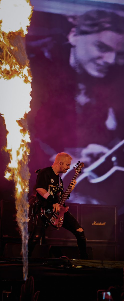 𝙰𝚜𝚝𝚎𝚛𝚒𝚊 🖤 tweet media