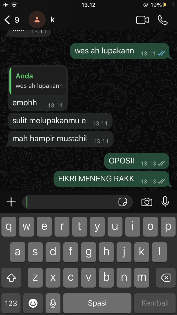 sunriseure's tweet photo. day 1 kehabisan nafas grgr pikri https://t.co/FeSg3NraCS