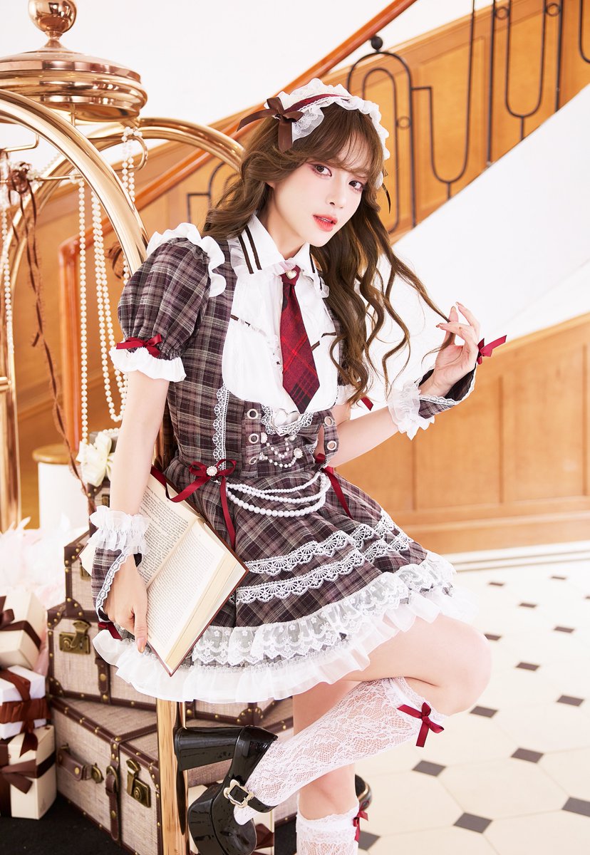 ガーリーチェックシリーズ 🎀🤎 本日19時より発売スタート♡ ⏳2/17(火