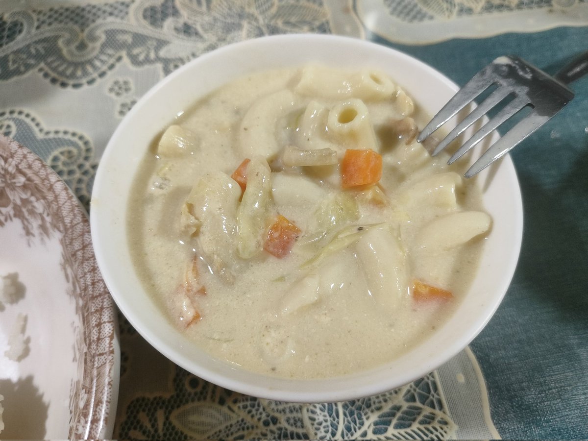 0ddsense's tweet image. incredibly late post due to personal reasons but i pulled through. because i really cook a lot of pasta and noods even when it's not #HappyRAVyeonDay. #RAVI #라비 @RAVI_GTCK