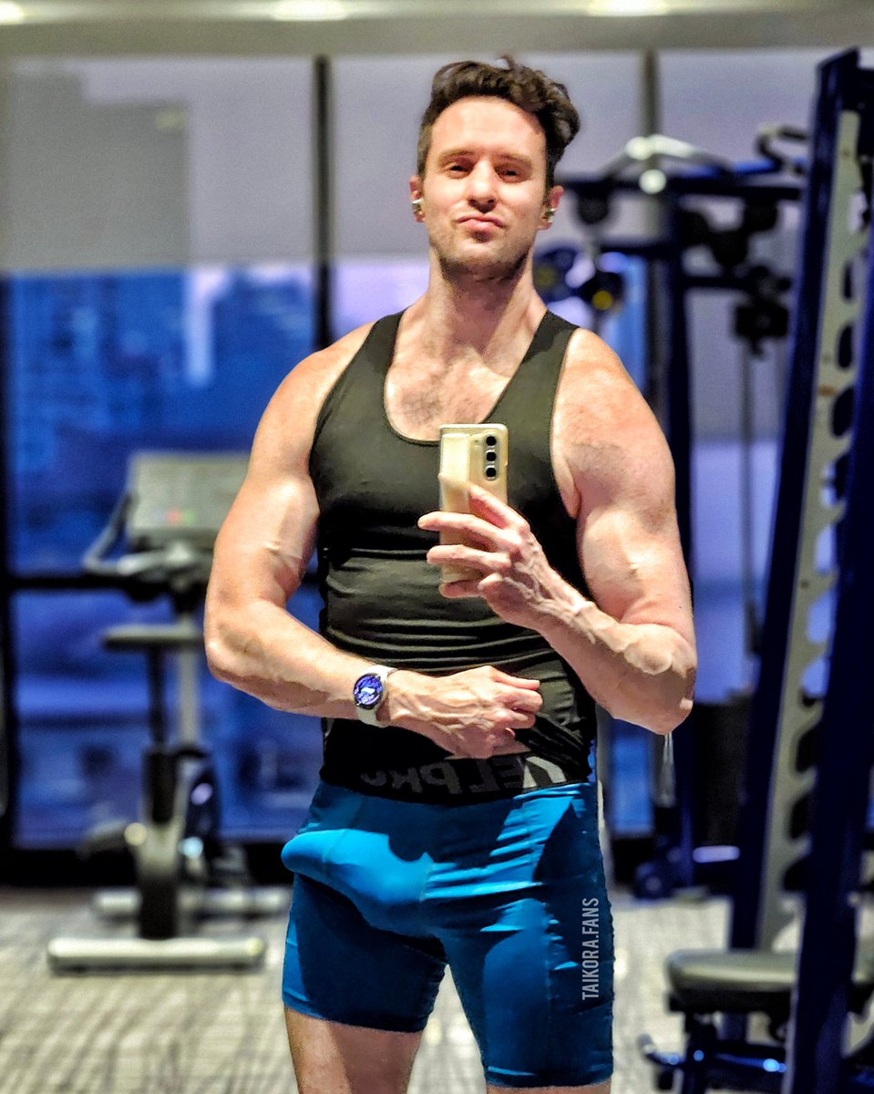 taikora's tweet photo. hotel gym pump hits different https://t.co/m1ULAWmnMY