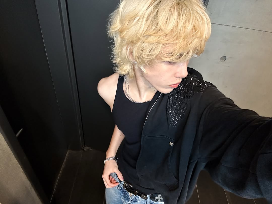 WAYFNBG_FR's tweet photo. 🎞️﹙INSTAGRAM﹚17.02.26

#ANDERSON : Goldielock

#WAYF #WAYF_BOYS #WAYFNBG #ANDREWHAN #앤드류 #앤더슨 https://t.co/YWMfPYFFm0