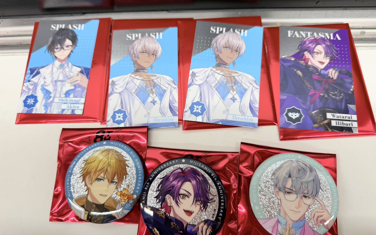 交換】にじさんじ 8周年 8th Anniversary ランダム缶バッジ Aグループ
