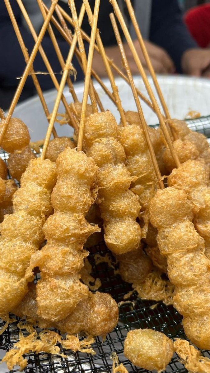 xhesoohee's tweet photo. @aina0660 Ini cilor. cilor adalah makanan bukan hinaan/melecehkan. cilor adalah singkatan dari aci dan telur jadilah cilor. bego bgt anjjj knet https://t.co/BfLVEhIQQ3
