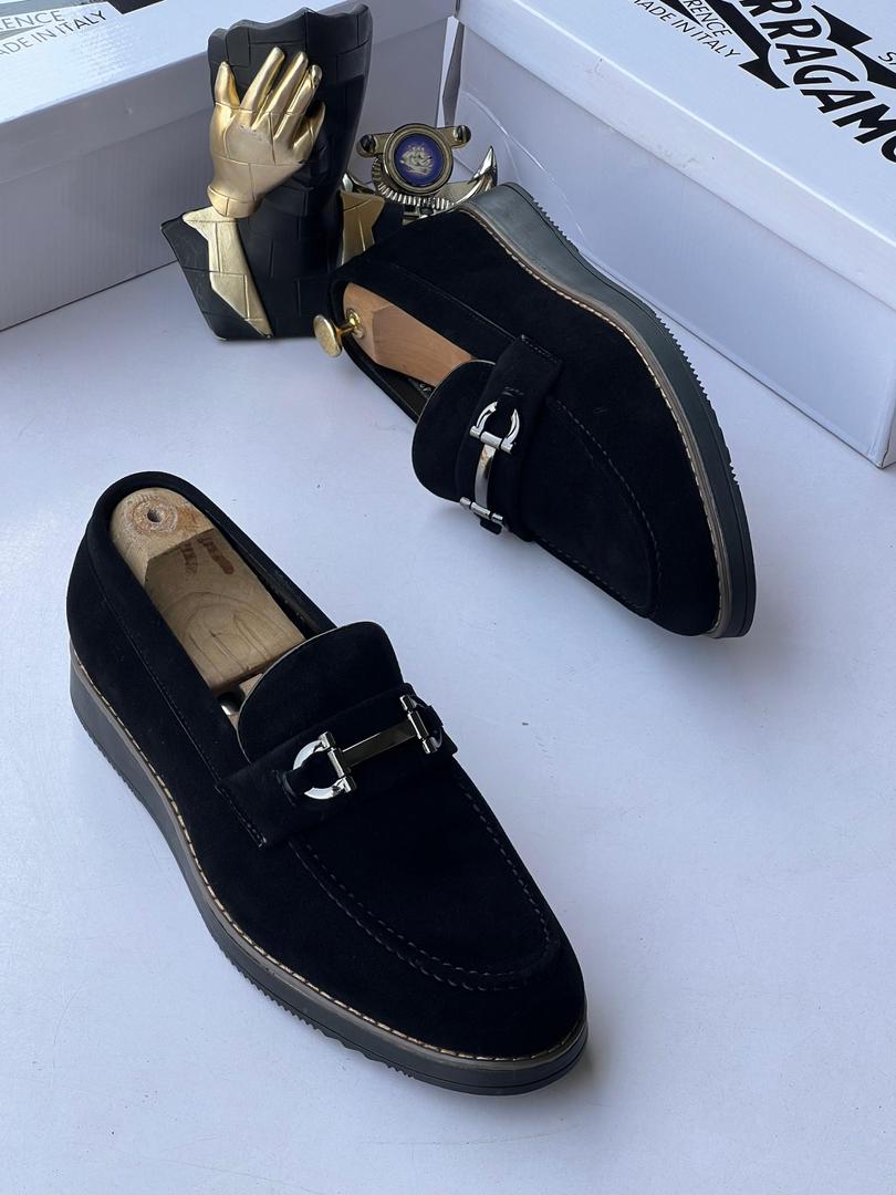 Triple tee tweet media