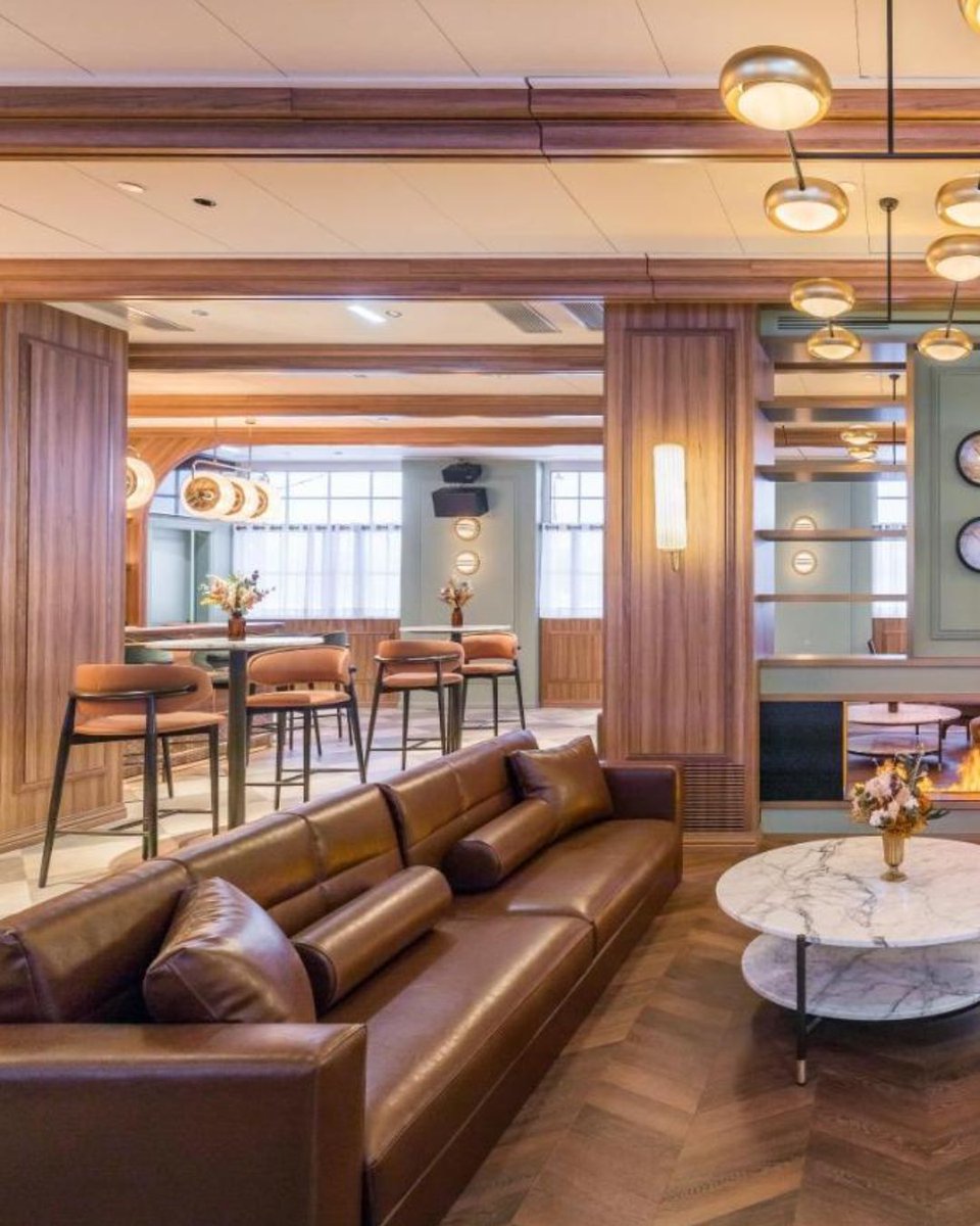 frajumar's tweet image. Not all hotels are designed.
Some are interpreted.
At the Canfranc Royal Hideaway Hotel, the interior design dialogues with history to create a contemporary luxury experience where nothing is decorative and everything has meaning
Descubrelo: acortar.link/6BA66N
#beltafrajumar