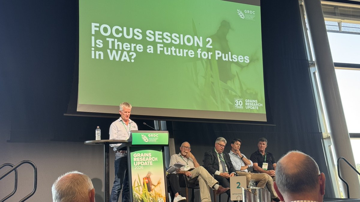 Julia Hausler tweet media