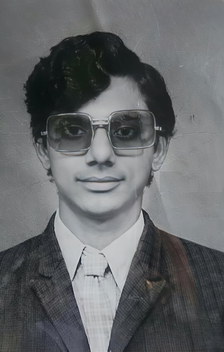 RajuPallepaga's tweet image. ఎవరైనా ఊహించారా ఈ యువకుడు 29 ఏళ్లకే ఎమ్మెల్యేగా పోటి చేస్తాడని 

ఎవరైనా ఊహించారా ఈ యువకుడు 31 ఏళ్లకే ఎమ్మెల్యే అవుతాడని 

ఎవరైనా ఊహించారా ఈ యువకుడు తెలంగాణ తెస్తాడని

KCR Is History Of Telangana

KCR is Not a Person.A Institution

మీకు హృదయపూర్వక జన్మదిన శుభాకాంక్షలు సర్

#KCR 🔥