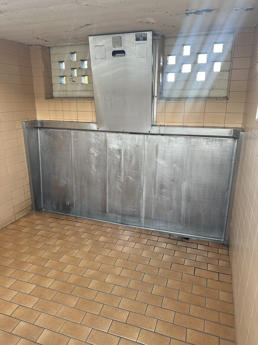 Dans Gay tweet media