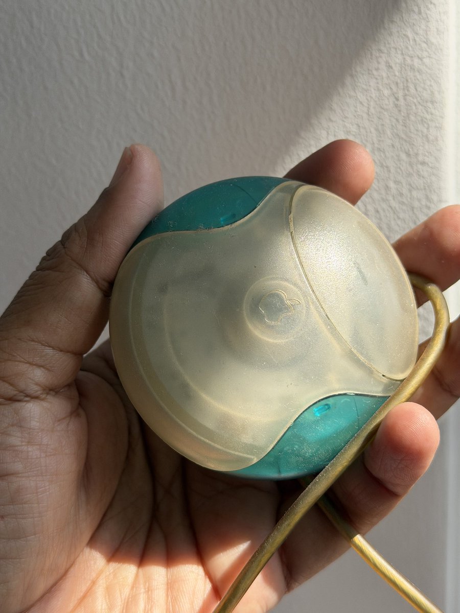 NimishAndAkriti's tweet image. Dusty. 
But still transparent. 
And still beautiful. 
Perhaps the most beautifully designed mouse ever. 
Yep, @nimishdubey still has that iconic “Puck Mouse” that came with the OG iMac.

#Nostalgia #Apple #iMac #Mouse