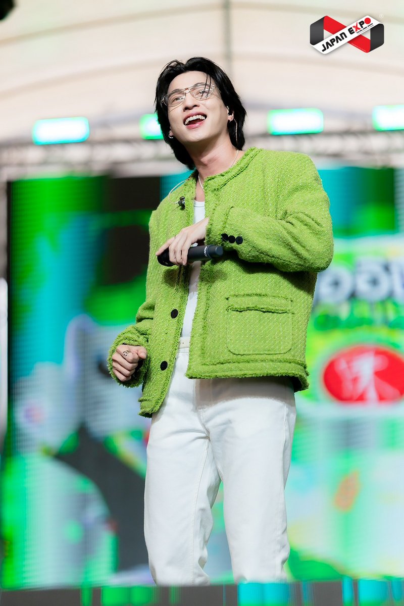 โมเมนต์สุดพิเศษกับ "กลัฟ คณาวุฒิ" บนเวที Kaze Stage ในกิจกรรมของ โออิชิ กรีนที 💚

ทั้งเสียงเชียร์จากแฟน ๆ บรรยากาศสนุกสนาน และรอยยิ้มที่อบอุ่น ทำให้เวทีเต็มไปด้วยความสดชื่นไม่ต่างจากชาเขียวแก้วโปรด 🍵

ขอบคุณที่มาร่วมสร้างสีสันและช่วงเวลาดี ๆ ให้กับ JAPAN EXPO THAILAND 2026 🎌