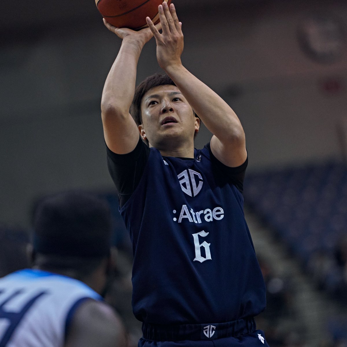 altiri_chiba's tweet photo. 【お知らせ】
4/11(土) 14:20頃より #小林大祐 @kesuidasiyabako 氏、ならびに 4/12(日)のハーフタイムに #岡田優介 @ysk_okada 氏のスペシャルセレモニーを実施することが決定いたしました。

小林氏、岡田氏は創設時より #アルティーリ千葉 のゼロからのチームづくりに大きく貢献してくださいました。
感謝と敬意を込めた特別な時間���、ともに会場でお迎えください。

チケットのご購入はこちら : https://t.co/vbyMUV2dDo