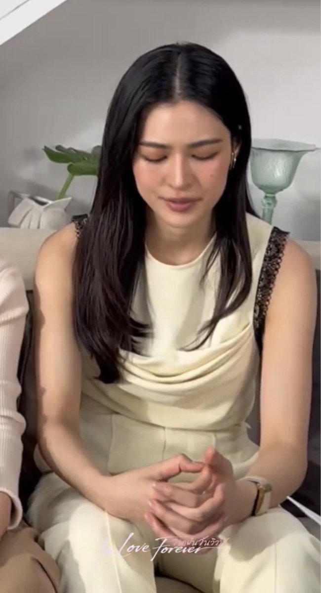 ormmyyxabu's tweet photo. bratty wife💅                               puppy wife 🥺 https://t.co/pC9nVg1U6h