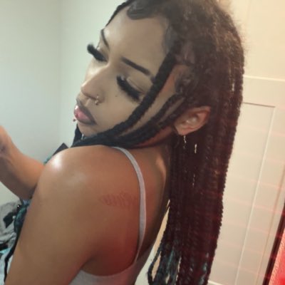 FootedupMs's tweet photo. #NewProfilePic https://t.co/AN0cBfMvOj