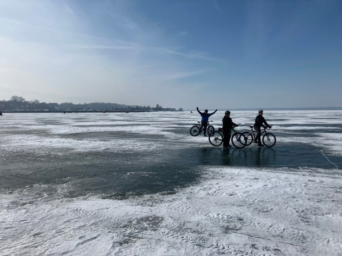BadDogsPa's tweet photo. Presque Isle Bay ride https://t.co/fwMCwfZdT5