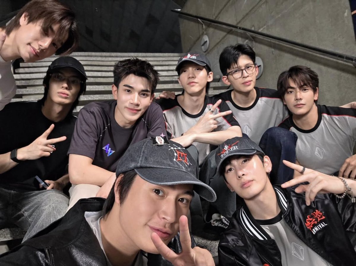 𝖶𝗂𝗇 tweet media