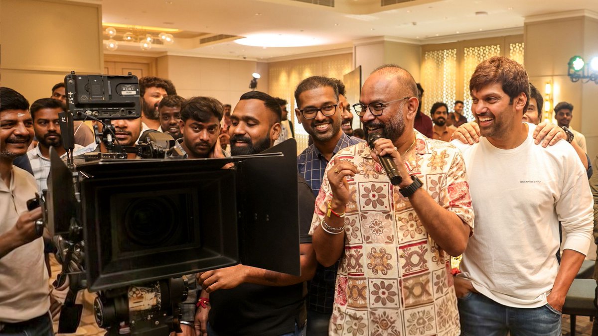 Aadhi🎭 tweet media