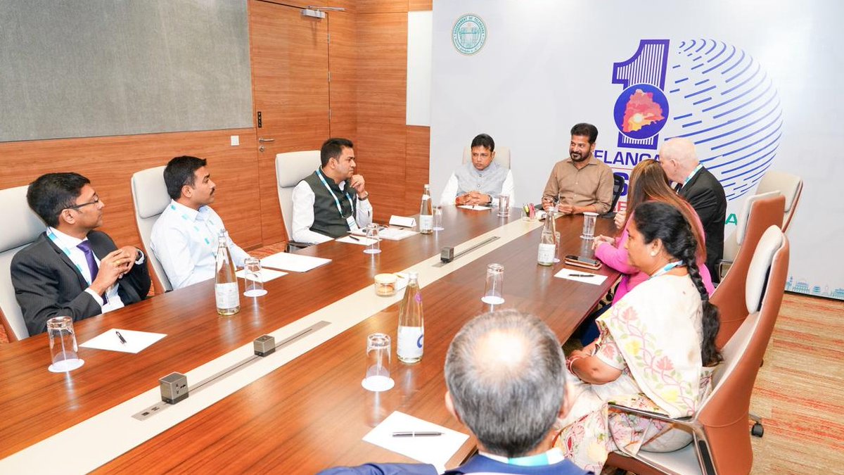TelanganaCMO's tweet photo. లైఫ్ సైన్సెస్ రంగానికి సంబంధించి హైదరాబాద్‌లో పెట్టుబడులకు ప్రభుత్వం అన్ని విధాలుగా సహాయ సహకారాలు అందిస్తుందని ముఖ్యమంత్రి శ్రీ ఎ. రేవంత్ రెడ్డి గారు స్పష్టం చేశారు. ఈ రంగంలో హైదరాబాద్ కేంద్రంగా ఇప్పటికే అనేక సంస్థలు గ్లోబల్ కేపబిలిటీ సెంటర్లను ఏర్పాటు చేశాయని పారిశ్రామిక వేత్తలకు వివరించారు.

✅హైదరాబాద్‌లో అత్యంత ప్రతిష్టాత్మక బయోఏషియా 2026 ప్రపంచస్థాయి సదస్సు ప్రారంభమైన సందర్భంగా ముఖ్యమంత్రి గారు పరిశ్రమల శాఖ మంత్రి శ్రీ దుద్దిళ్ల శ్రీధర్ బాబు గారితో కలిసి లైఫ్ సైన్సెస్ రంగంలో ప్రపంచ దిగ్గజ కంపెనీల ప్రతినిధులతో భేటీ అయ్యారు.

✅జీవవైజ్ఞానిక రంగంలో జీసీసీలు, ముఖ్యంగా ఇన్నొవేషన్ సెంటర్ల ఏర్పాటుకు అనుగుణంగా భారత్ ఫ్యూచర్ సిటీలో ప్రత్యేకమైన జోన్‌ను ఏర్పాటు చేయాలని ముఖ్యమంత్రి గారు సంకల్పించారు.

✅దిగ్గజ కంపెనీల భేటీ సందర్భంగా పెట్టుబడులకు సంబంధించి కుదిరిన పలు ఒప్పందాలు:

✅గ్లోబల్ కన్స్యూమర్ హెల్త్‌కేర్ కంపెనీ అయిన ఒపెలా హెల్త్‌కేర్ #OpellaHealthcare, 42 వేల చ. అ. విస్తీర్ణంలో జీసీసీని ఏర్పాటు చేసి త్వరలోనే కార్యకలాపాలను విస్తరించనుంది. ఈ సంస్థ వచ్చే ఏడాదిలోపు 500 ఉద్యోగాలను కల్పిస్తుంది.

✅ఇండొనేషియాకు చెందిన జేఏపీఎఫ్ఏ అంతర్భాగమైన వాక్సిండో ఎనిమల్ హెల్త్‌కేర్ #VaksindoAnimalHealth  విభాగం జీనోమ్ వ్యాలీలో అత్యాధునిక బీఎస్ఎల్-3 వ్యాక్సిన్ తయారీ కేంద్రాన్ని ఏర్పాటు చేస్తుంది. ఈ కేంద్రం కోళ్లు, పశువులు, స్వైన్, ఆక్వాకల్చర్ రంగానికి అవసరమైన వ్యాక్సీన్లను ఉత్పత్తి చేస్తుంది.

✅ప్రముఖ ఏఐ, డేటా సైన్స్ కంపెనీ ట్రిడెన్స్ ఇన్‌కార్పొరేషన్ #TredenceInc హైదరాబాద్ కేంద్రంగా ఏఐ-ఆధారిత హెల్త్ కేర్‌, లైఫ్ సైన్సెస్‌పై కార్యకలాపాలను విస్తరించనుంది. ఈ కేంద్రం సుమారు 18 వేల చ. అడుగుల ప్రత్యేకమైన ఇన్నొవేషన్ హబ్‌ను ఏర్పాటు చేస్తుంది.

✅భారతదేశ లైఫ్ సైన్సెస్ వ్యవస్థను మరింత బలోపేతం చేయడానికి ఆర్ఎక్స్‌ ప్రొపెల్లెంట్ #RxPropellant హైదరాబాద్‌లోని జీనోమ్ వ్యాలీలో పెద్ద ఎత్తున లైఫ్ సైన్సెస్ క్యాంపస్‌ను నెలకొల్పుతుంది. దాదాపు 12 ఎకరాల స్థలంలో 1 మిలియన్ చ. అ. విస్తీర్ణంతో అన్ని మౌలిక సదుపాయాలతో అత్యాధునిక పరిశోధనా కేంద్రం ఏర్పాటు చేస్తుంది. వచ్చే ఆరేళ్లలో ఈ సంస్థ పూర్తిస్థాయి కార్యకలాపాలను నిర్వహిస్తుంది.

✅ఈ భేటీలో తెలంగాణ ఇండ‌స్ట్రీయ‌ల్ ఇన్‌ఫ్రాస్ట్ర‌క్చ‌ర్ కార్పొరేష‌న్ చైర్మ‌న్ శ్రీమతి నిర్మ‌లా జ‌గ్గారెడ్డి, స్పెష‌ల్ చీఫ్ సెక్ర‌ట‌రీ శ్రీ సంజ‌య్ కుమార్ గారు పాల్గొన్నారు.
#BioAsia2026 #LifeSciences #HealthTech #TechBio #TelanganaLifeSciences #BioAsia #Hyderabad #Pharma #TelanganaRising2047