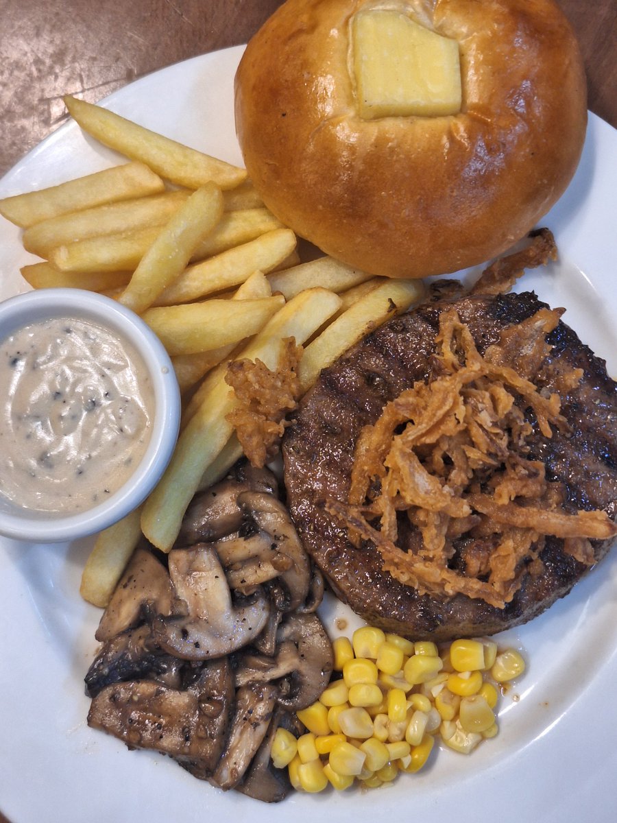 Gongxi gongxi, mana angpaonya?

Mam steak mengikuti saran karisster 😚🫶