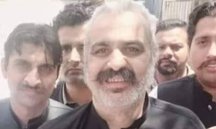 یہ بلکل صحیح ہوا تھا میر جعفر کے ساتھ ۔۔۔۔۔