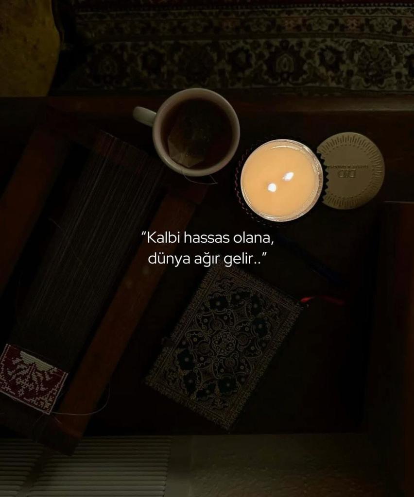 Sada_yiHak's tweet photo. "Kalbi hassas olana, 
Dünya ağır gelir .." https://t.co/mMgsgsA4kv