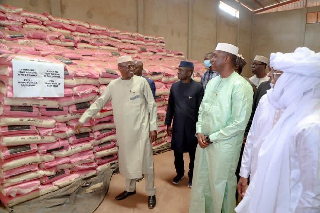 #CIGMA #INFO | Approvisionnement du marché : le Premier ministre Abdoulaye Maïga visite des magasins de stockage de produits de première nécessité 

Bamako,e 16 février 2026

Plus d’informations sur gouvernement.ml 

PRIMATURE