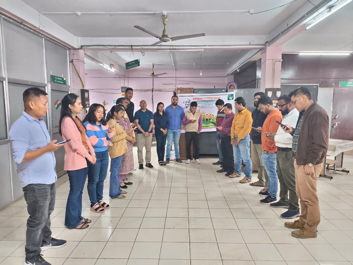 FCIDOBongaigaon's tweet photo. भारतीय खाद्य निगम के बोंगाईगांव स्थित मंडल कार्यालय के सभी कर्मचारियों ने स्वच्छता पखवाड़ा 2026 की शपथ ली।

#SwachhBharat #FCI
@AssamFci
@fci_ne
@FCI_India https://t.co/yTNpcng4JO