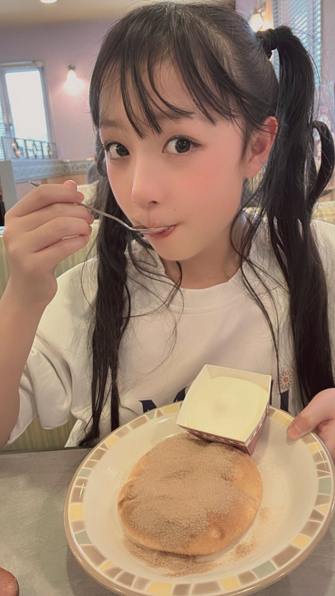 撮影会だけで手に入るステッカーがあるんだって😍撮影会ドキドキ🥹可愛く撮ってもらいたいです。まん丸りんりん撮りに来てね🥹