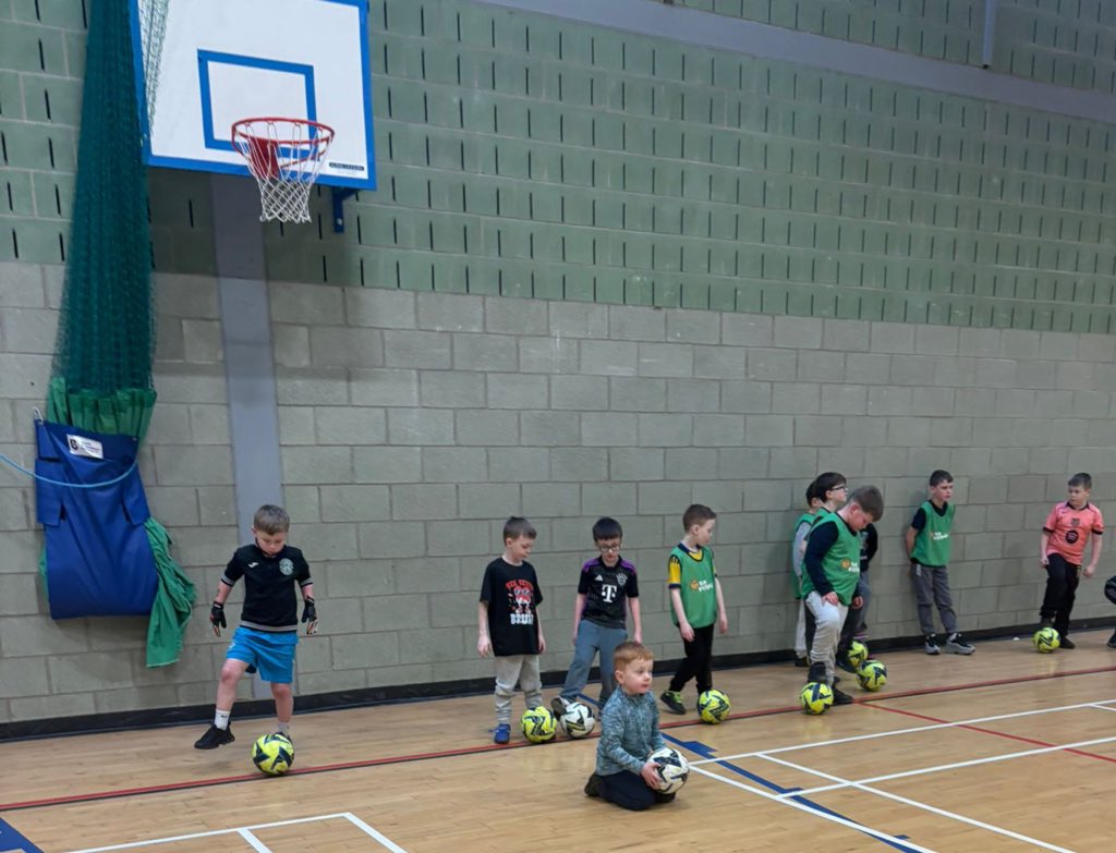 Fa'side Lunch Club tweet media