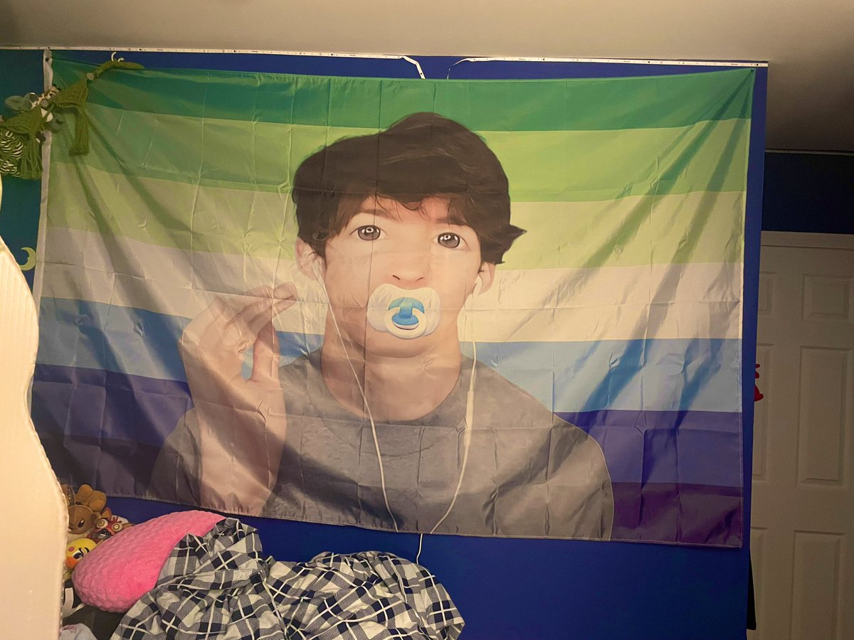 Albert with a binky (@albertwithbinky) / Posts / X