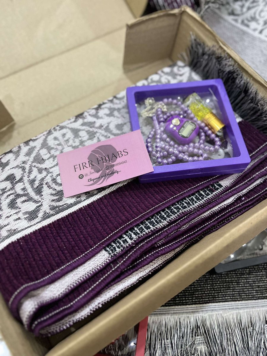 _firrhijabs's tweet photo. Ramadan is around the corner. In fact, it's here already. Have you decided what you'll be gifting your loved ones in Ramadan? 

Here's a nicely curated Ramadan gift set for you and your loved ones. 
Price: NGN25,000 

Hurry, send a DM and lets pack 1, 10 or more for you and yours https://t.co/oRyA3cVngG