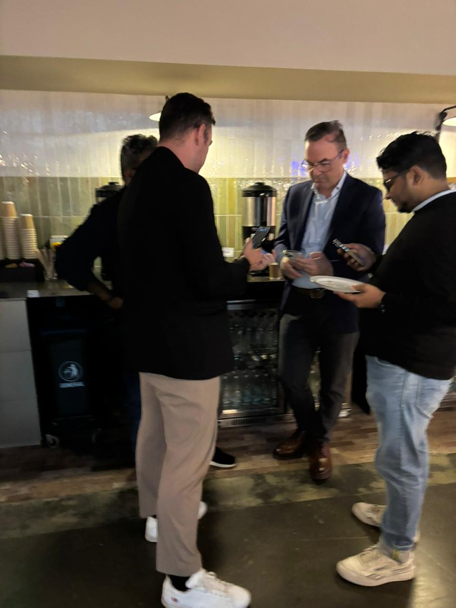 Leo Capital tweet media