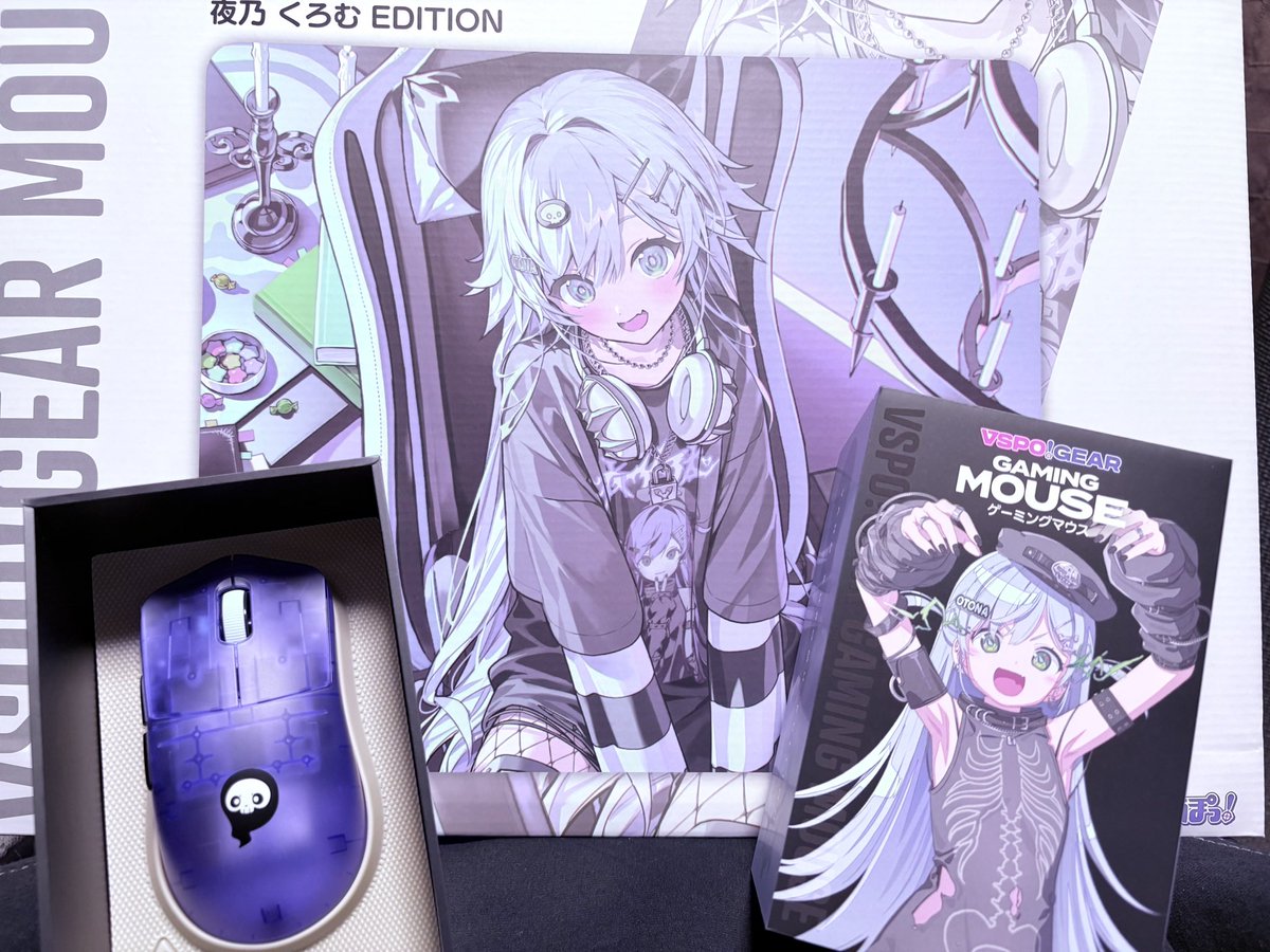 マウスパッドとマウス届いたー！！ 激カワすぎてニコニコ止まらん