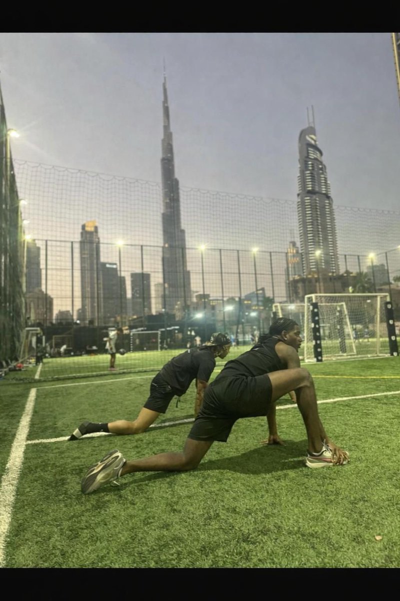 MUFCScoop's tweet photo. Ayden Heaven and Leny Yoro training together in Dubai. They have become good friends off the pitch and putting in extra sessions in Dubai as they look to break into the starting XI. The United players back in training tomorrow at Carrington. [@DanyalHKhan] #MUFC https://t.co/6WBlg1KpUK