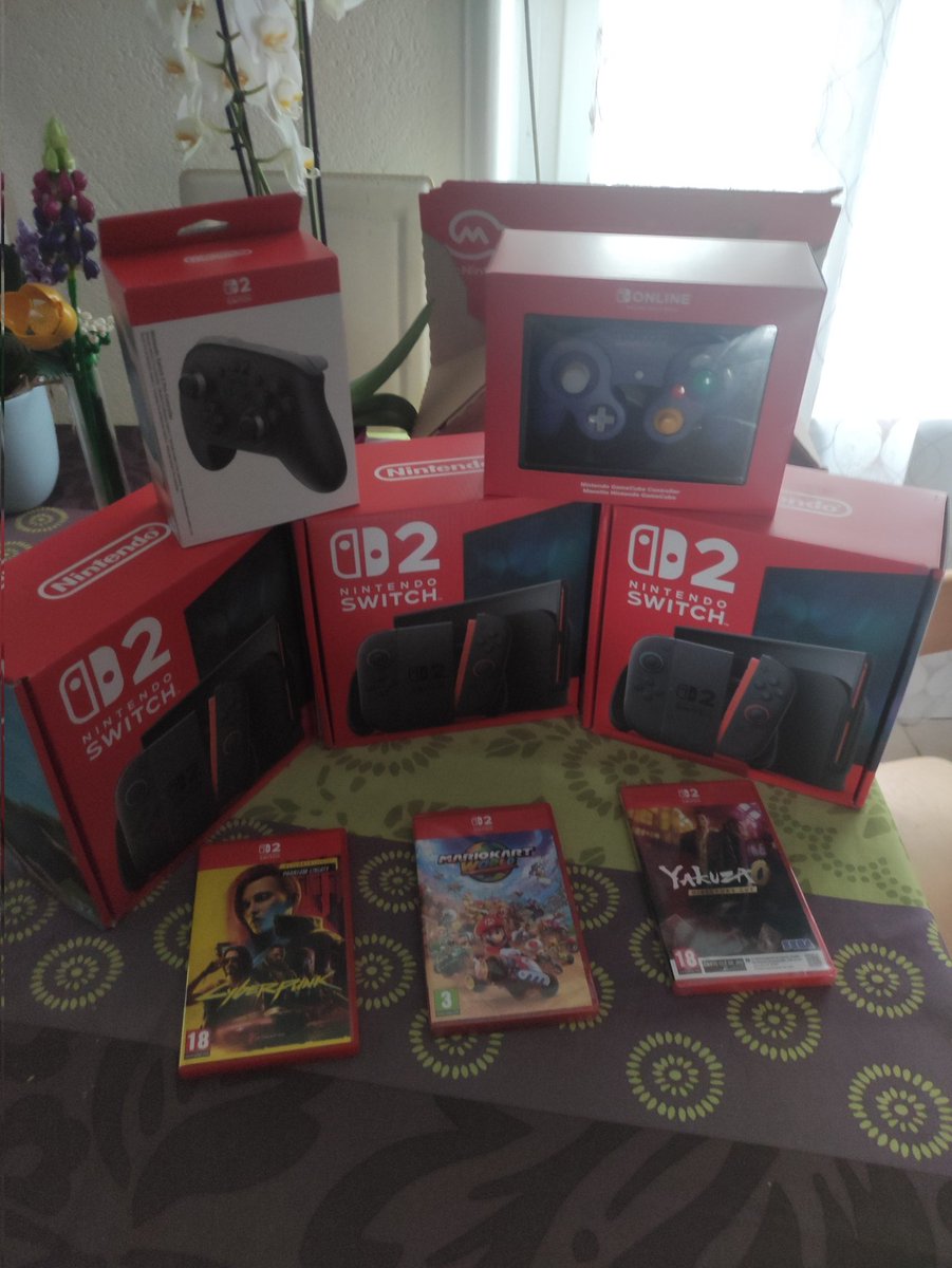 jack68001's tweet photo. @MechaSokoj J'en ai pris 3 dayone comme ça la famille est déjà équipé. https://t.co/BCvJjauMyY