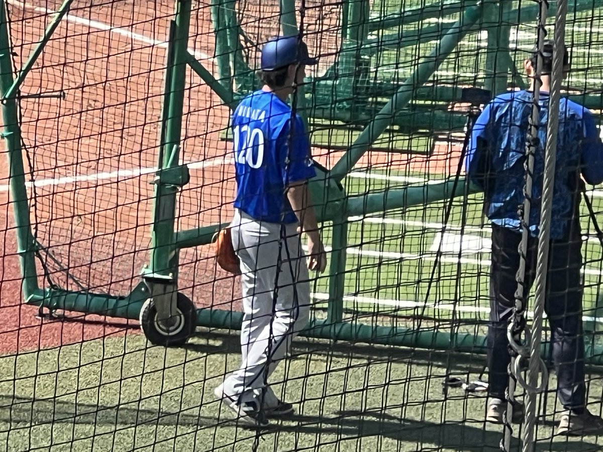 平田真吾氏、 嘉手納でバッピしてました 背番号120 #baystars