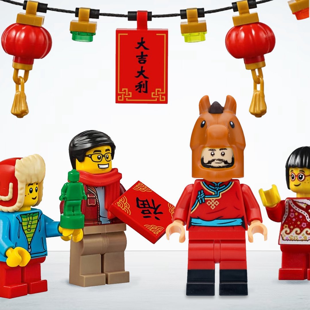 Lego Dave Grohl tweet media